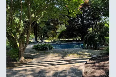 8 Valley Road Road, Locust Valley, NY 11560 - Photo 33