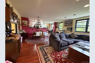 57-48 246th Crescent #C8, Little Neck, NY 11362 - Photo 3
