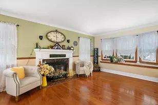 2563 Milburn Ave, Baldwin, NY 11510 - Photo 5