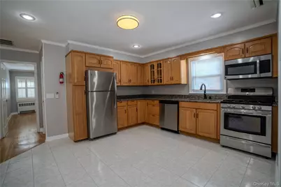 120 Harrison Avenue, Yonkers, NY 10705 - Photo 21
