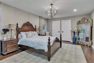 107 Fleets Cove Rd, Huntington, NY 11743 - Photo 17