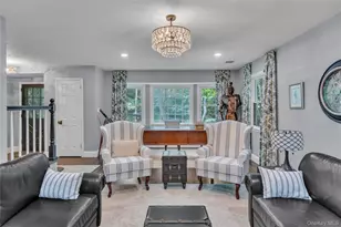 107 Fleets Cove Rd, Huntington, NY 11743 - Photo 5