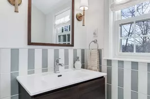 25 Roxbury Rd, Scarsdale, NY 10583 - Photo 17