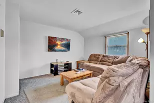 127 Decker Ave, Merrick, NY 11566 - Photo 19