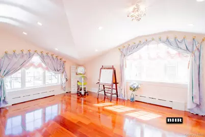 4094 Ocean Avenue, Brooklyn, NY 11235 - Photo 27