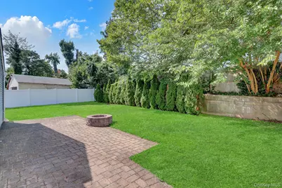 71 Valentine Avenue, Glen Cove, NY 11542 - Photo 27