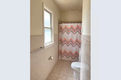834 E 229th Street, Bronx, NY 10466 - Photo 17