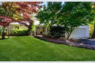 9 Wimbleton Lane, Great Neck, NY 11023 - Photo 1