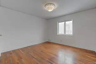 9 Wimbleton Ln, Great Neck, NY 11023 - Photo 21