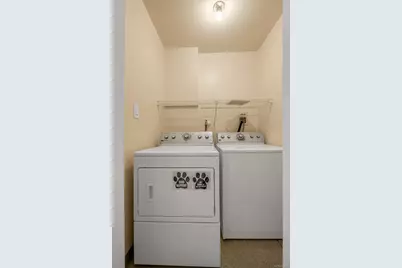 242-07A Oak Park Drive, Douglaston, NY 11362 - Photo 17