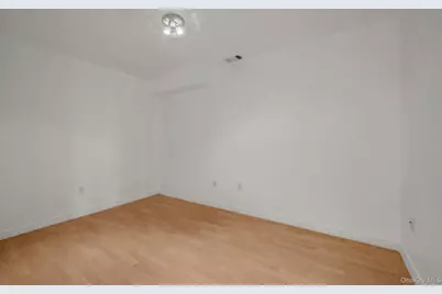 242-07A Oak Park Drive, Douglaston, NY 11362 - Photo 15