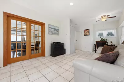 53 Larch Avenue, Floral Park, NY 11001 - Photo 11