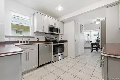 53 Larch Avenue, Floral Park, NY 11001 - Photo 7