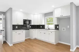 779 Peconic Ave, West Babylon, NY 11704 - Photo 19