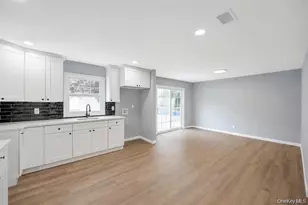 779 Peconic Ave, West Babylon, NY 11704 - Photo 21
