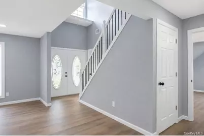 779 Peconic Avenue, West Babylon, NY 11704 - Photo 11
