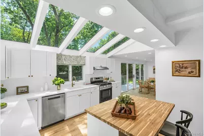 275 Pinewood Road, Cutchogue, NY 11935 - Photo 9