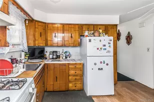 151-80 17th Rd, Whitestone, NY 11357 - Photo 29