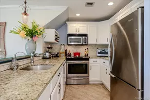 543 W Broadway, Long Beach, NY 11561 - Photo 11