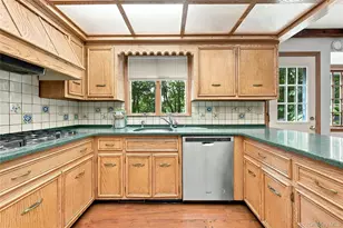 31 Sands Ln, Port Jefferson, NY 11777 - Photo 9