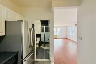 1374 Hobart Ave, Bronx, NY 10461 - Photo 13