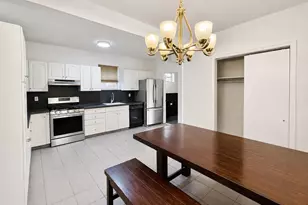 1374 Hobart Ave, Bronx, NY 10461 - Photo 11
