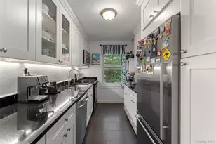 555 Broadway, Hastings on Hudson, NY 10706 - Photo 3