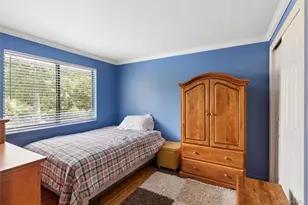 27 Sugarbush Ln, Coram, NY 11727 - Photo 19