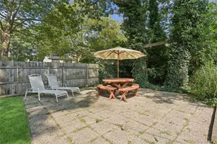 27 Sugarbush Ln, Coram, NY 11727 - Photo 31