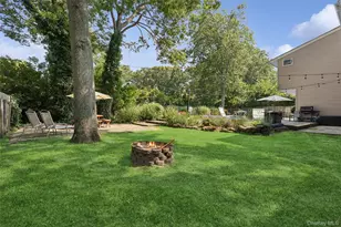 27 Sugarbush Ln, Coram, NY 11727 - Photo 33
