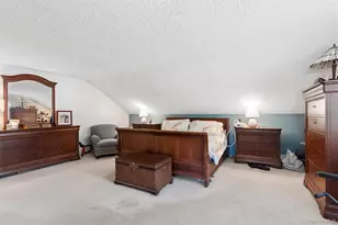 27 Sugarbush Ln, Coram, NY 11727 - Photo 13
