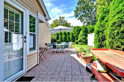272 Glen Drive, Ridge, NY 11961 - Photo 29