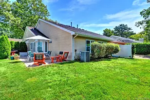272 Glen Dr, Ridge, NY 11961 - Photo 31