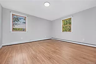 9 Half Moon Pond Rd, Ridge, NY 11961 - Photo 15
