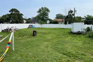 445 Albany Ave, Amityville, NY 11701 - Photo 17