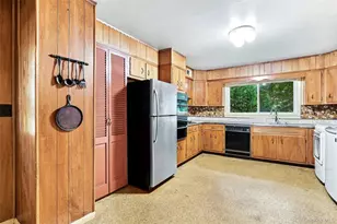 7 Overhill Rd, New Rochelle, NY 10804 - Photo 9