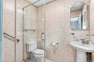 7 Overhill Rd, New Rochelle, NY 10804 - Photo 15