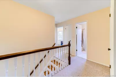 207 Butter Hill Drive, New Windsor, NY 12553 - Photo 3