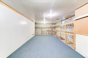 207 Butter Hill Dr, New Windsor, NY 12553 - Photo 37