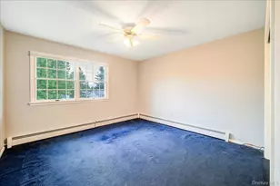 207 Butter Hill Dr, New Windsor, NY 12553 - Photo 5