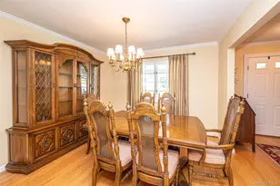 40 Somerset Dr, Commack, NY 11725 - Photo 5