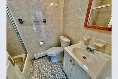 918 Hempstead Street #4, Franklin Square, NY 11010 - Photo 5