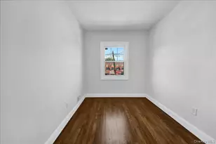 1052 E 227th St, Bronx, NY 10466 - Photo 19