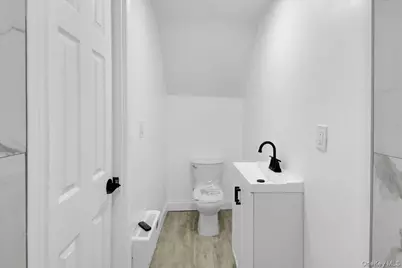 1052 E 227th Street, Bronx, NY 10466 - Photo 25