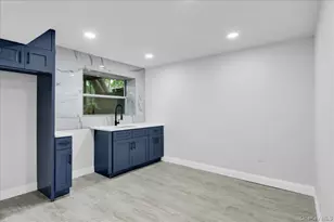 1052 E 227th St, Bronx, NY 10466 - Photo 23
