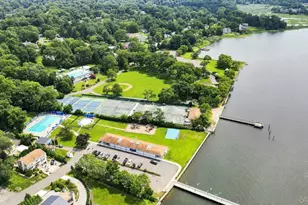 1 Shore Park Rd, Great Neck, NY 11023 - Photo 29