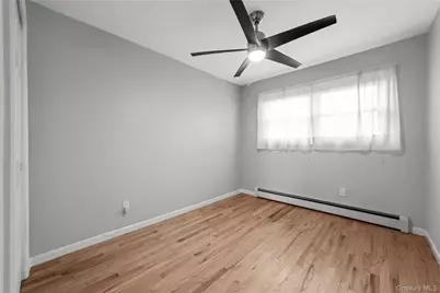 280 S Bayview Avenue, Amityville, NY 11701 - Photo 19