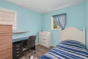 81 Ellery St, Brentwood, NY 11717 - Photo 9