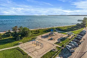 189 Belleview Ave, Center Moriches, NY 11934 - Photo 7