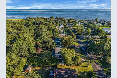 189 Belleview Avenue, Center Moriches, NY 11934 - Photo 9